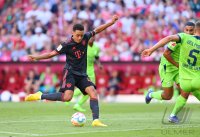 Fussball 1. Bundesliga 22/23: FC Bayern Muenchen - VfL Wolfsburg