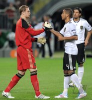 Fussball International EM 2012-Qualifikation:  Manuel NEUER mit Dennis AOGO (v. li., Deutschland)