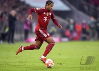Fussball 1. Bundesliga Saison 21/22: FC Bayern Muenchen -  SC Freiburg