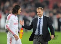 FUSSBALL  DFB Pokal 11/12  Achtelfinale: Enttaeuschung Trainer Thorsten Fink (Hamburger SV)