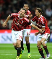FUSSBALL SERIE A:  Cassano Antonio, Robinho, Luca Antonini (v. li., AC Mailand)