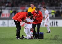 Verletzt am Boden Cacau (VfB Stuttgart)
