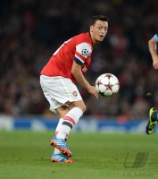 FUSSBALL  CHL  Saison 2013/2014: Arsenal London - SSC Neapel