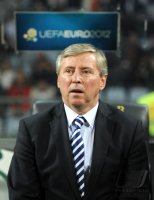 Fussball International EM Qualifikation:  Trainer Vladimir PETROVIC (Serbien)