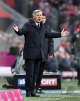 Fussball 1. Bundesliga Saison 16/17: FC Bayern Muenchen - FC Schalke 04