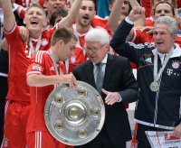Fussball 1. Bundesliga  Saison  2012/2013:  Deutscher Meister 12/13 FC Bayern Muenchen