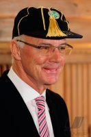 Fussball International Franz Beckenbauer bekommt den UEFA President s Award