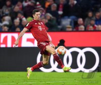 Fussball 1. Bundesliga Saison 21/22: FC Bayern Muenchen -  SC Freiburg