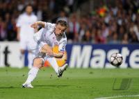 FUSSBALL  International CHL 09/10: Olympique lyon - FC Bayern  Muenchen