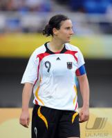 FUSSBALL  Olympia 2008   Vorrunde  Frauen  Korea  DVR  - Deutschland