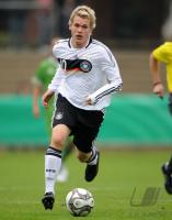 FUSSBALL, INTERNATIONAL: Deutschland U18, BUCHTMANN Einzelaktion