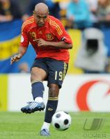 FUSSBALL EURO 2008: Spanien, SENNA Einzelaktion