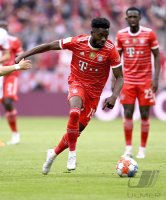 Fussball 1. Bundesliga Saison 21/22: FC Bayern Muenchen - VfB Stuttgart