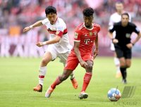 Fussball 1. Bundesliga Saison 21/22: FC Bayern Muenchen - VfB Stuttgart