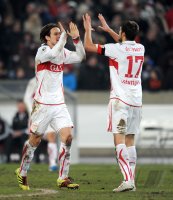 Fussball DFB Pokal 10/11 : (v. li.) Stuttgart Jubel mit Christian Gentner, Matthieu Delpierre
