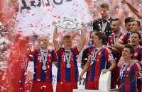 Fussball, 1. Bundesliga  Saison 13/14: JUBEL FC Bayern Muenchen