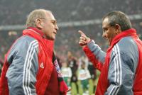 Fussball CHL FC Bayern-Rapid; Hoeness-Magath im Gespraech