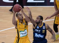 Basketball 1. Bundesliga  13/14  Walter Tigers Tuebingen  - Alba Berlin