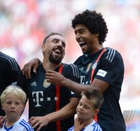 Fussball 1. Bundesliga 2014/2015: Franck Ribery (FC Bayern Muenchen) und Dante (FC Bayern Muenchen)