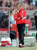 Fussball 1. Bundesliga :  Trainer Frank Schaefer (1. FC Koeln)