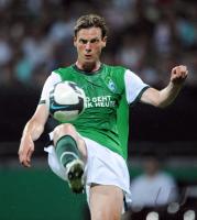 FUSSBALL, EUROPA LEAGUE: Werder Bremen, BOROWSKI Einzelaktion