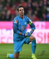 Fussball 1. Bundesliga Saison 16/17: FC Bayern Muenchen - VfL Wolfsburg