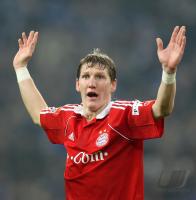 Fussball, 1. Bundesliga: Schalke - Bayern