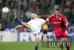 Fussball Uefa-Cup: Bochum - Luettich, Zweikampf