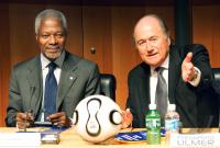 FUSSBALL International UNO-Generalsekretaer Annan besucht FIFA