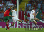 Fussball INTERNATIONAL  EURO 2004  Spanien - Portugal