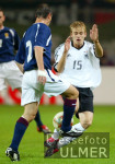 Fussball - EM-Qualifikation: Deutschland - Schottland, Zweikampf