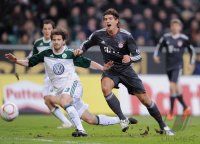 Fussball 1. Bundesliga  Saison 2010/2011: VfL Wolfsburg - FC Bayern Muenchen