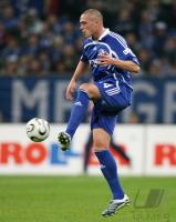 Fussball 1. Bundesliga: S04, PANDER Einzelaktion