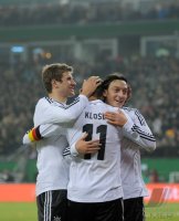 FUSSBALL INTERNATIONAL: Deutschland - Holland