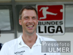 Liga-Pokal: Schalke 04 - Leverkusen, Frank ROST am Ball