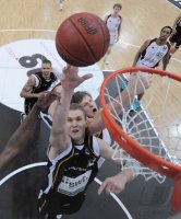 Basketball  1. Bundesliga  10/11:   Walter Tigers Tuebingen  - ratiopharm Ulm
