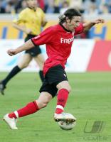 Fussball 1. Bundesliga: Frankfurt, AMANATIDIS Einzelaktion am Ball