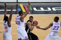 Basketball 1. Bundesliga 2011/2012:  Walter Tigers Tuebingen - BG Goettingen