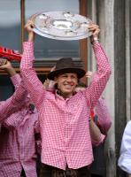 Fussball 1. Bundesliga :  JUBEL Martin Demichelis (FC Bayern Muenchen)