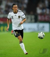 Fussball International EM 2012 - Qualifikation:  Deutschland, OEZIL
