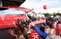 Fussball, 1. Bundesliga Saison 16/17: Meister FC Bayern Muenchen