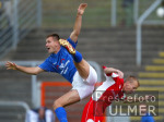 Fussball DFB-Pokal: Velbert - Mainz, Zweikampf