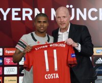 Fussball 1. Bundesliga 15/16: Douglas Costa (FC Bayern Muenchen)