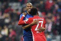 Fussball 1. Bundesliga Saison 16/17: FC Bayern Muenchen - FC Schalke 04