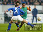 Fussball 1. Bundesliga: Schalke - Bremen, Zweikampf