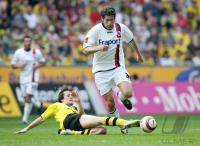 Fussball 1. Bundesliga: Dortmund - Frankfurt, Zweikampf