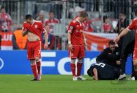 FUSSBALL  International CHL 09/10: FC Bayern  Muenchen - Olympique Lyon