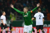 Fussball 1. Bundesliga Saison 12/13: JUBEL Aaron Hunt (SV Werder Bremen)