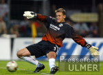 Liga-Pokal: Schalke 04 - Leverkusen, Frank ROST am Ball