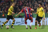 Fussball DFB Pokal Halbfinale 14/15: FC Bayern Muenchen - Borussia Dortmund